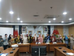 Ketua TP PKK Pulau Seribu Terima Audiensi Universitas Esa Unggul