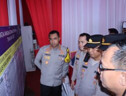 Kapolres Jakarta Barat Tinjau Pos Pengamanan Idul Fitri 2025 di Terminal Kalideres