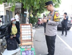 Pastikan Tidak Ada Uang Palsu, Kapolres Lamongan Sidak Tempat Penukaran