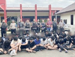 47 Remaja Kedapatan Bawa Celurit dan Narkoba Diamankan Polres Jakbar