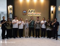 Akademi Penerbangan Indonesia Banyuwangi Evakuasi Lapangan Zona Integritas menuju WBK