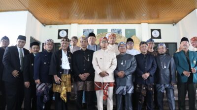 Peringati HUT Ke-24 Kota Tasikmalaya, Wamendagri Wiyagus Minta Kembangkan&nbsp; Ekonomi Lokal