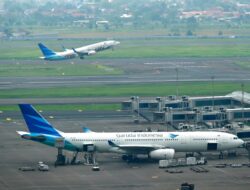 Sambut Nataru 2025, Pemerintah Resmi Turunkan Tarif Tiket Pesawat