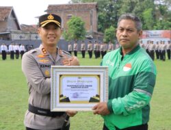 Kapolres Madiun Pimpin Apel Ojol Kamtibmas dan Beri Penghargaan untuk Paguyuban Ojek Online